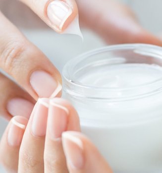 Dry Skin A Softening Thirst Quenching Beauty Routine Hero