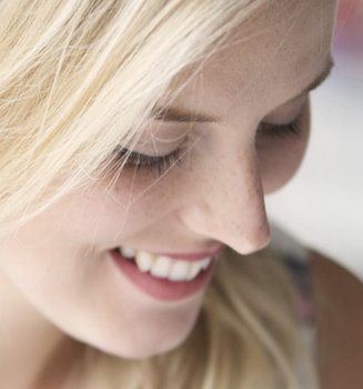 Planning A Weekend Getaway But Not Sure Which Beauty Essentials To Pack Article