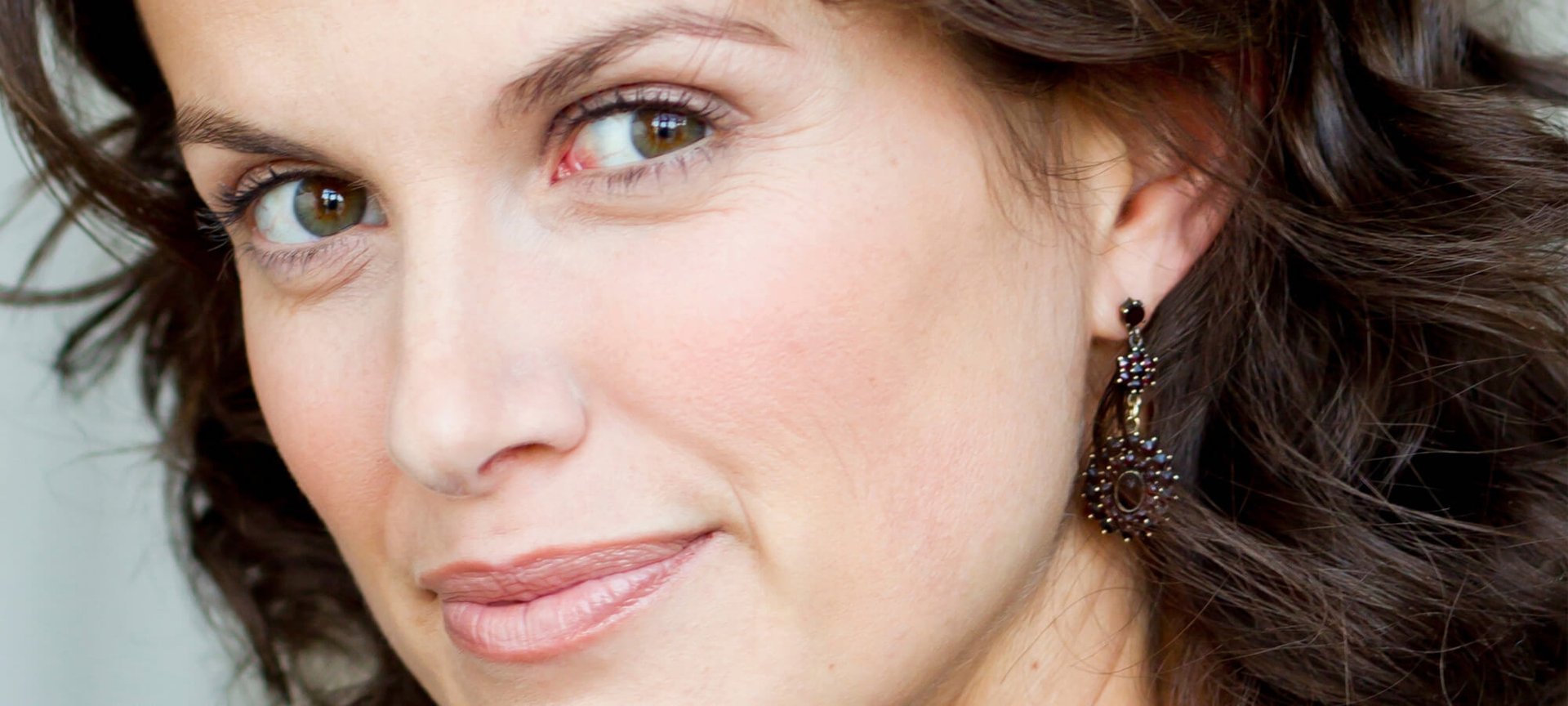 Stay On Top Of Your Game With These Five Easy Beauty Tips Hero