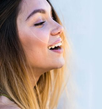 Three Beauty Tips To Get Your Skin In Party Mood Hero